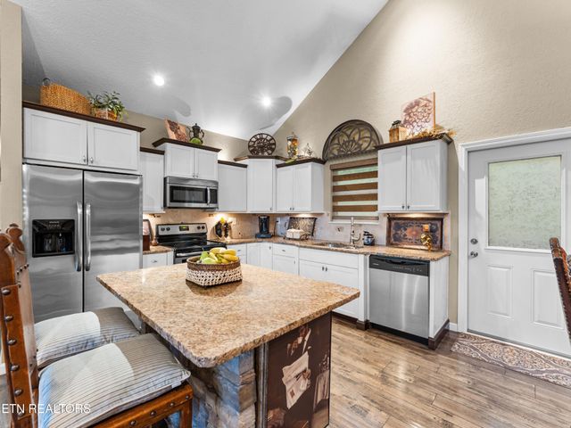 4601 Holston Hills Rd, Knoxville, TN 37914