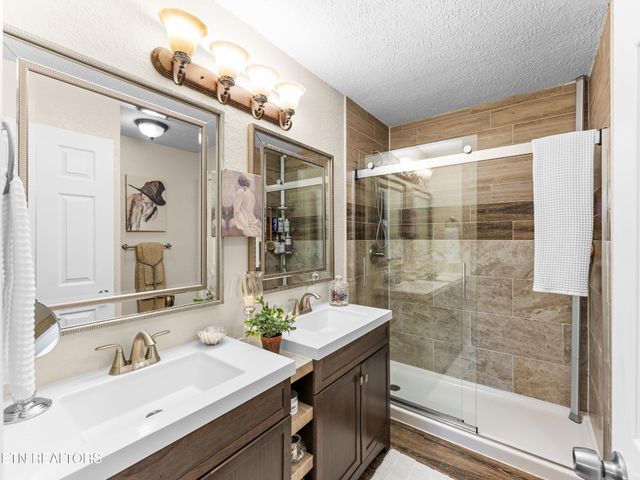 4601 Holston Hills Rd, Knoxville, TN 37914