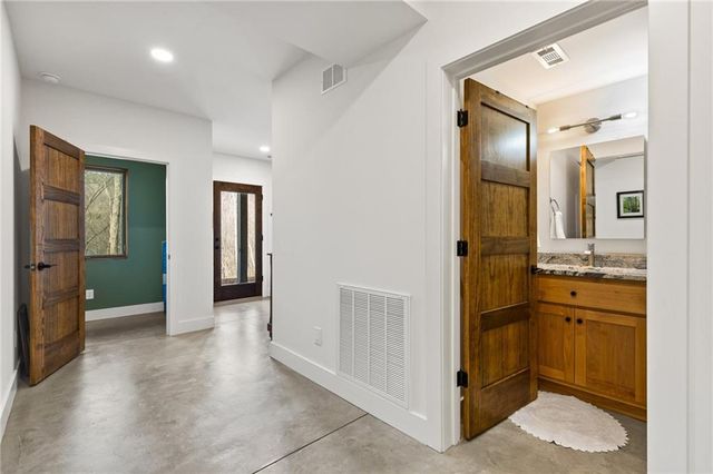 64 Mathieson Point, Jasper, GA 30143