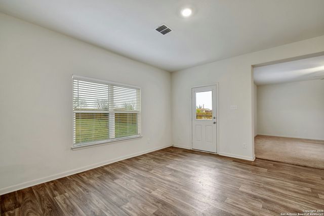 11027 Chatham Ct, Converse, TX 78109