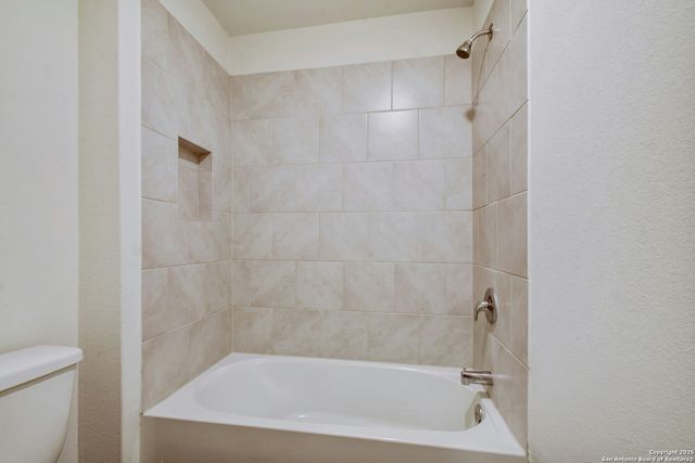 11027 Chatham Ct, Converse, TX 78109