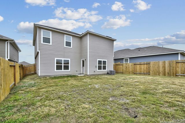 11027 Chatham Ct, Converse, TX 78109