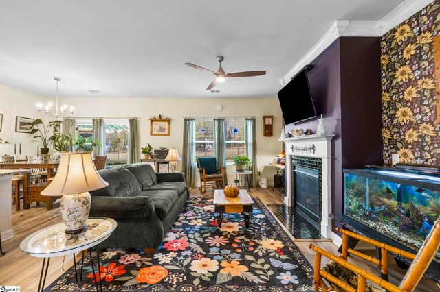 114 Layken Drive, Fountain Inn, SC 29644