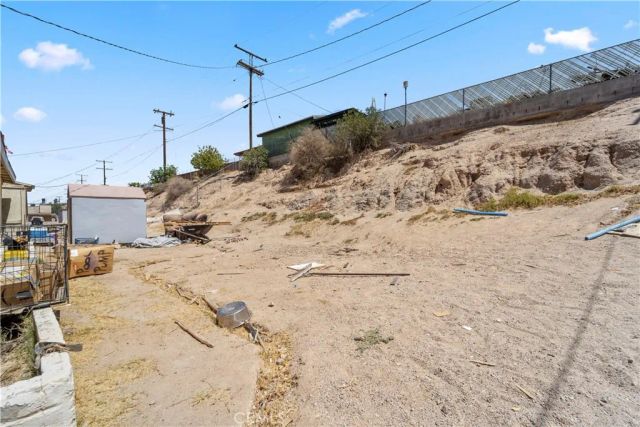 530 E Mountain View, Barstow, CA 92311