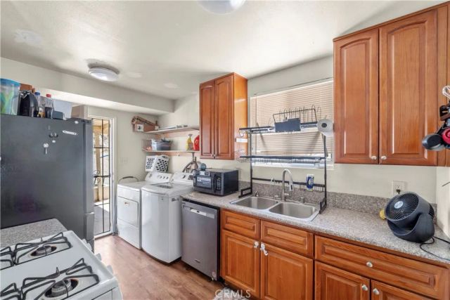 530 E Mountain View, Barstow, CA 92311