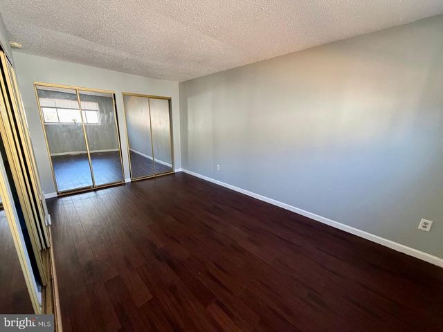 33 GEORGETOWN RD, Lindenwold, NJ 08021