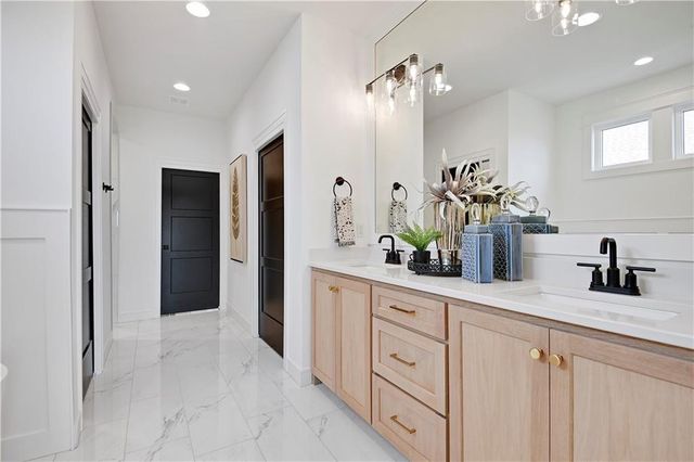 15324 W 161st Court, Olathe, KS 66062