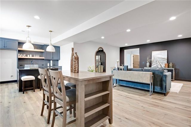 15324 W 161st Court, Olathe, KS 66062