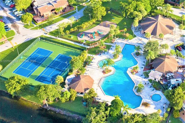 6701 SW 116th Court 103, Miami, FL 33173