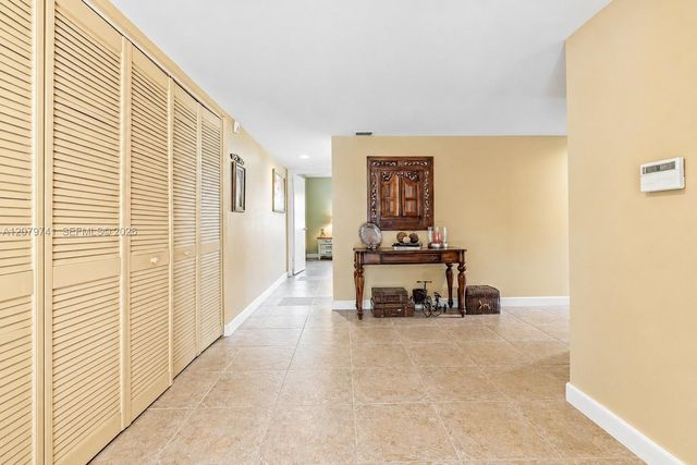 6701 SW 116th Court 103, Miami, FL 33173