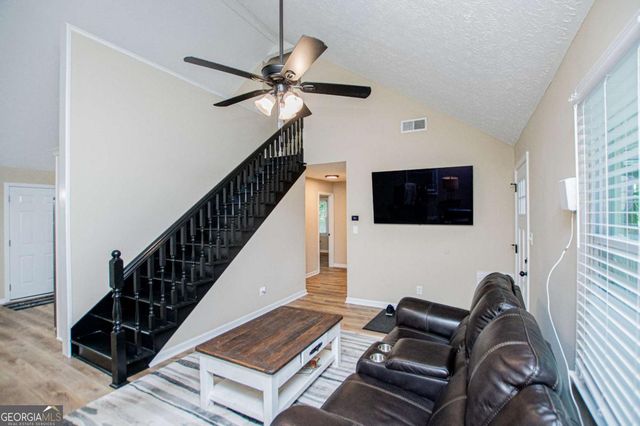 35 Jiles Road, Carrollton, GA 30117