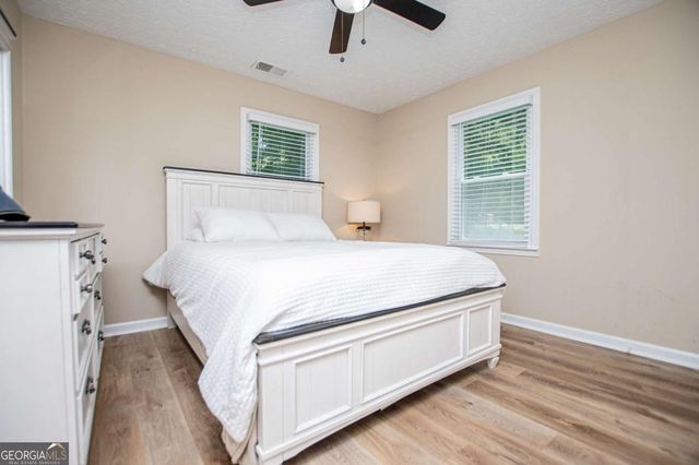 35 Jiles Road, Carrollton, GA 30117