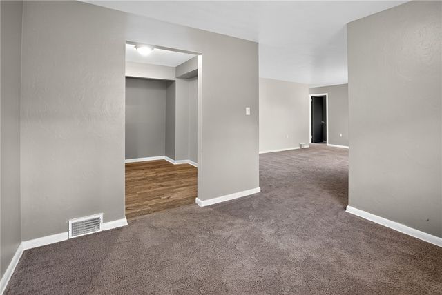 205 Sandle Ave, Mccandless, PA 15237