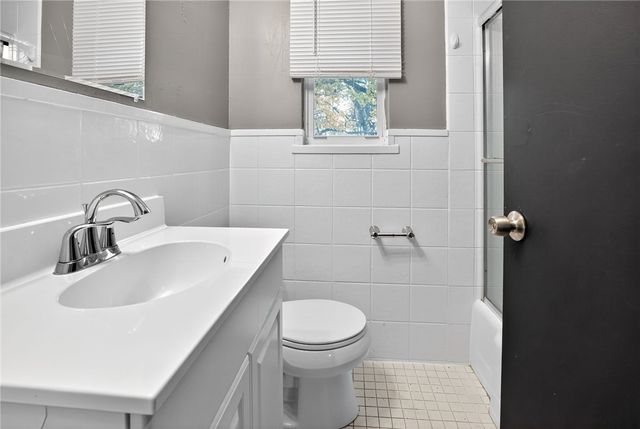 205 Sandle Ave, Mccandless, PA 15237