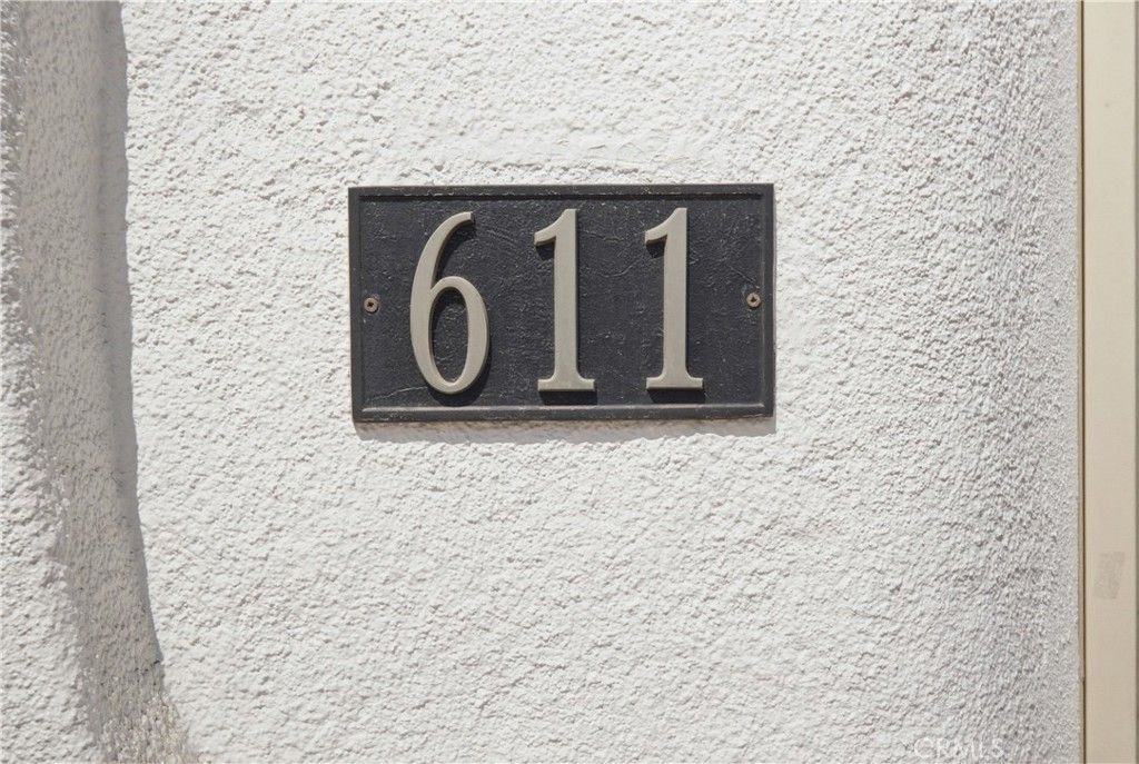 611 W 110th, Los Angeles, CA 90044 — photo 3