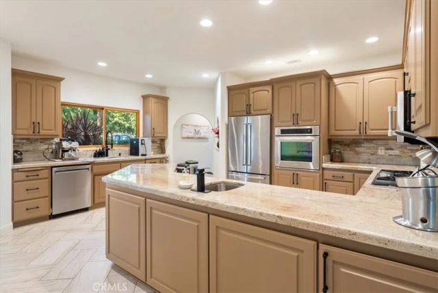 6275 Twin Canyon, Creston, CA 93432