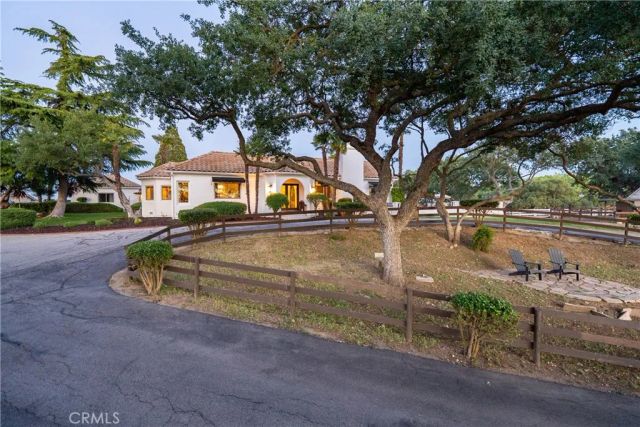 6275 Twin Canyon, Creston, CA 93432