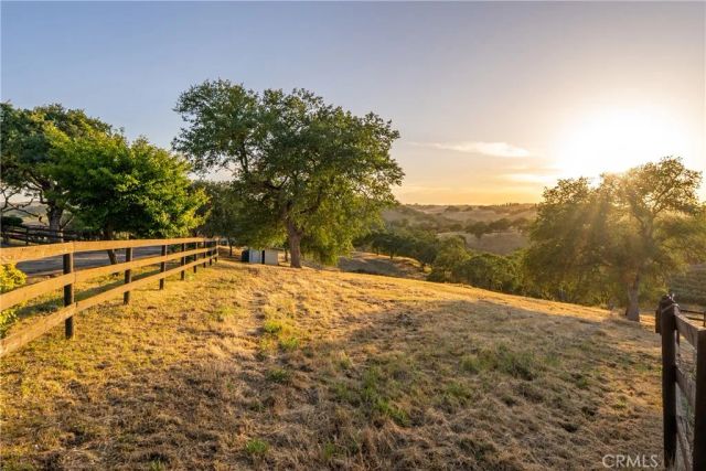 6275 Twin Canyon, Creston, CA 93432