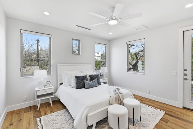 2100 Glendale PL A, Austin, TX 78704