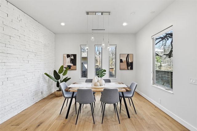 2100 Glendale PL A, Austin, TX 78704