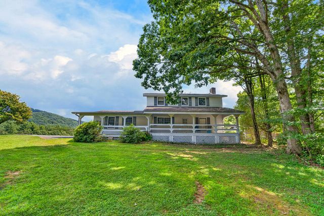 1538 Greenfield Road, Ellijay, GA 30536