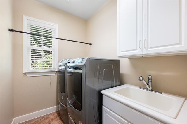202 River Rock DR, Georgetown, TX 78633