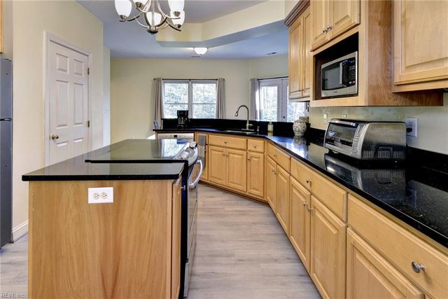 612 Beechwood DR, Williamsburg, VA 23185