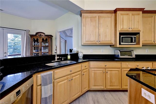 612 Beechwood DR, Williamsburg, VA 23185