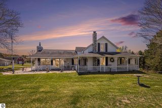 3121 Grace Road, Frankfort, MI 49635