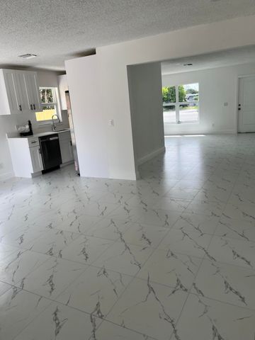 2747 Summit Boulevard, West Palm Beach, FL 33406