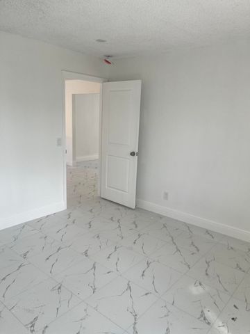 2747 Summit Boulevard, West Palm Beach, FL 33406