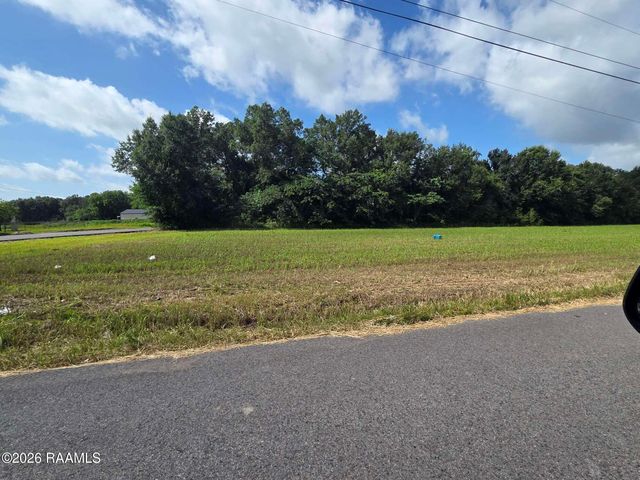 105 Roy Guidry Road, Youngsville, LA 70592