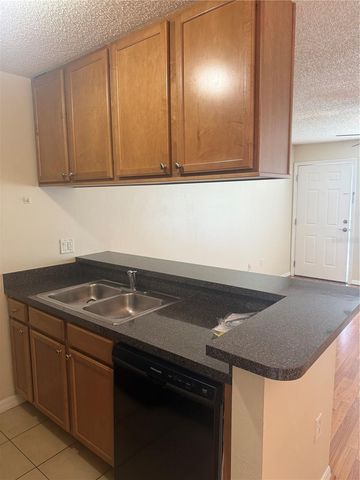 220 LAKE PARSONS GREEN 205, Brandon, FL 33511