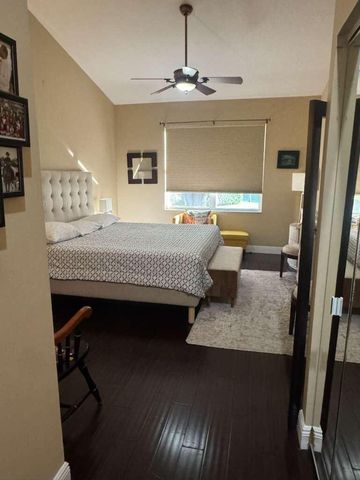 8550 Via Romana 2, Boca Raton, FL 33496