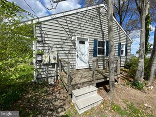 201 NORTH IRVING #B, Colonial Beach, VA 22443