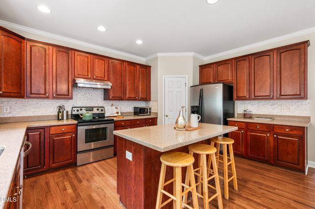 1128 Woodlands Creek Way, Apex, NC 27502
