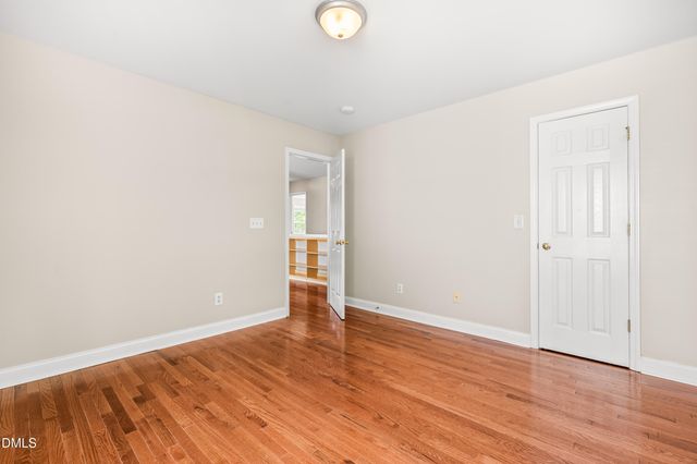 1128 Woodlands Creek Way, Apex, NC 27502