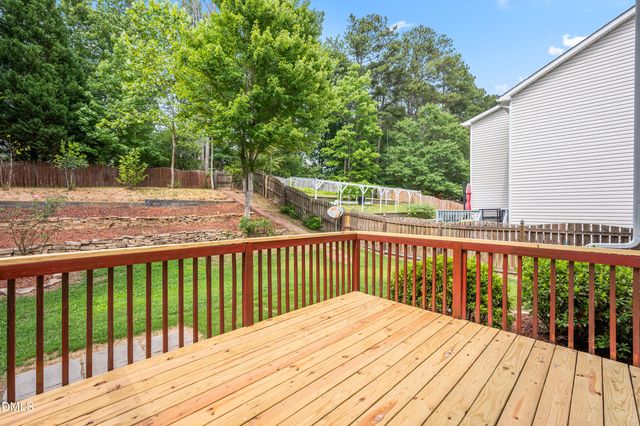 1128 Woodlands Creek Way, Apex, NC 27502