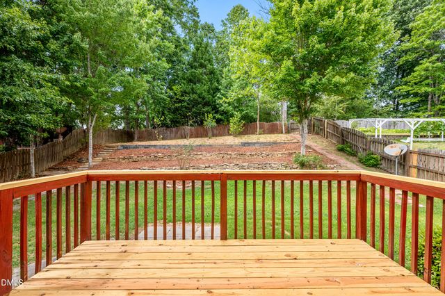 1128 Woodlands Creek Way, Apex, NC 27502