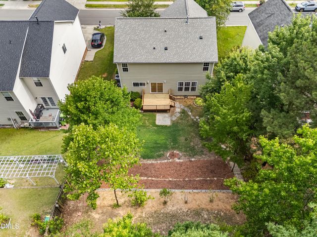 1128 Woodlands Creek Way, Apex, NC 27502