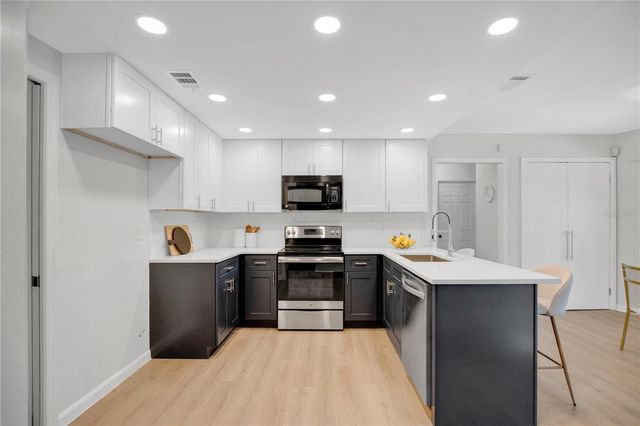 1386 S RIDGE LAKE CIRCLE, Longwood, FL 32750