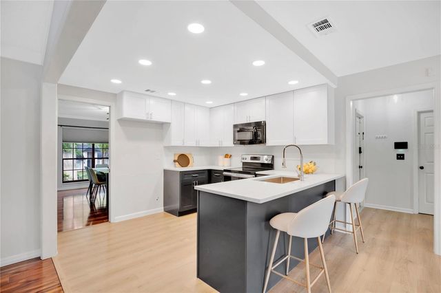 1386 S RIDGE LAKE CIRCLE, Longwood, FL 32750