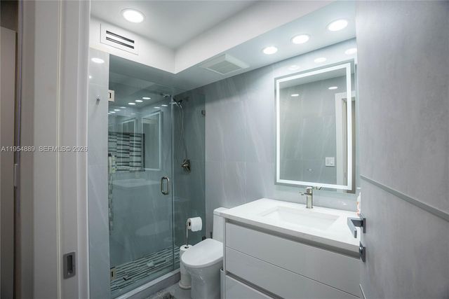 210 174th Street 309, Sunny Isles Beach, FL 33160