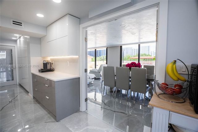 210 174th Street 309, Sunny Isles Beach, FL 33160