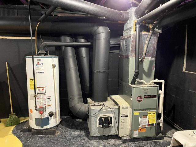 141 Highland Avenue, Dunkirk, IN 47336