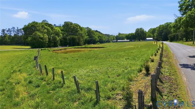 688 Three Chopt Rd, Goochland, VA 23103