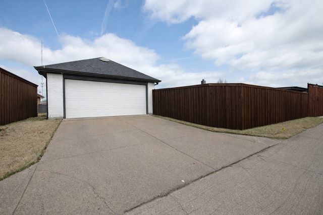 4606 Westlake Drive, Garland, TX 75043