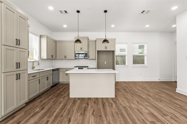 1912 Schweikhardt Street, Houston, TX 77020