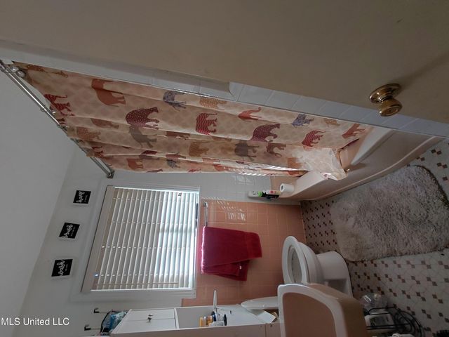 1443 Sheffield Drive, Jackson, MS 39211