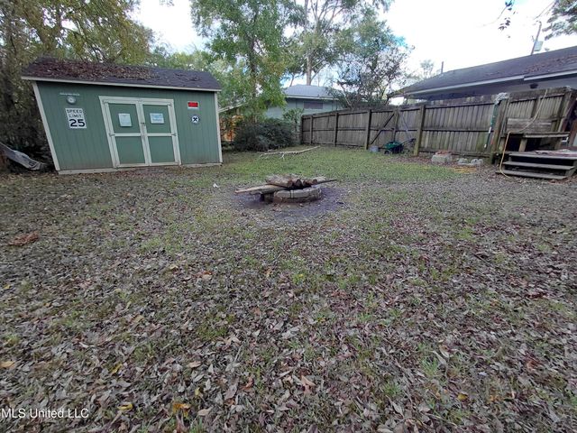 1443 Sheffield Drive, Jackson, MS 39211